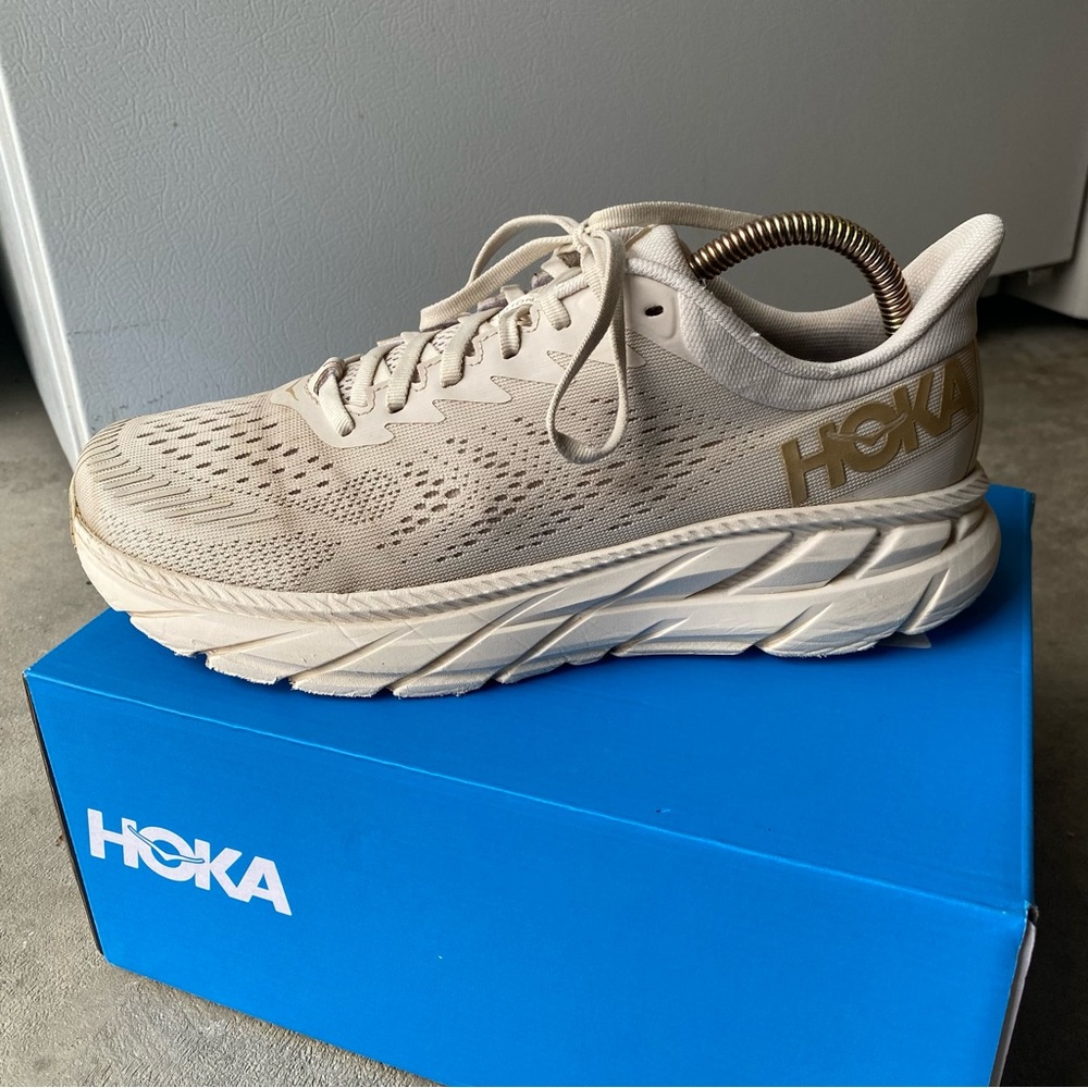 Amputee Hoka One One Clifton 7